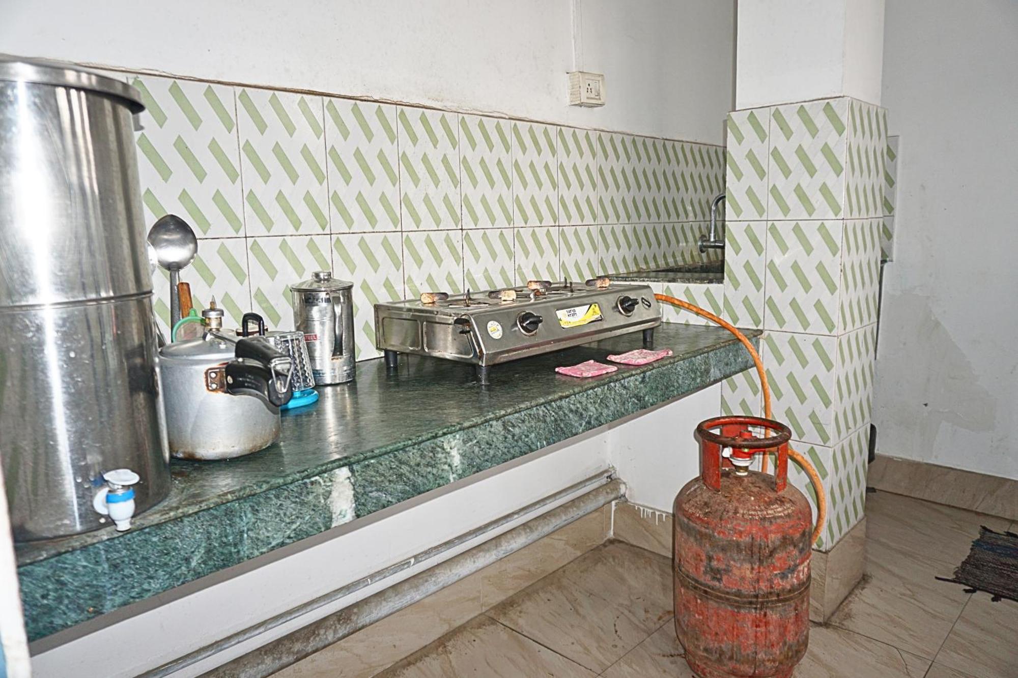 Taj Residency Holiday Homestay -Entire 1Bhk & 2Bhk Private Apartments -Call 767Ooo54Oo Jorhat Luaran gambar