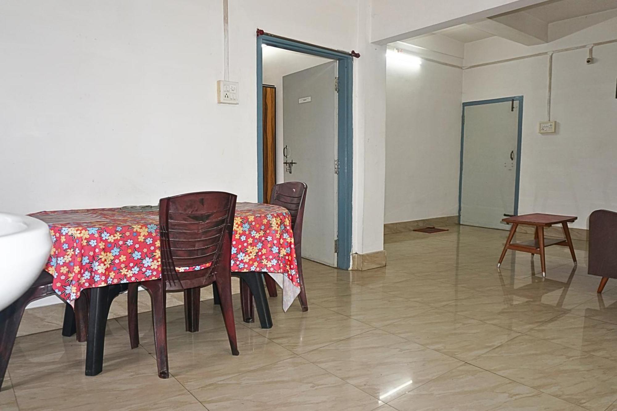 Taj Residency Holiday Homestay -Entire 1Bhk & 2Bhk Private Apartments -Call 767Ooo54Oo Jorhat Luaran gambar